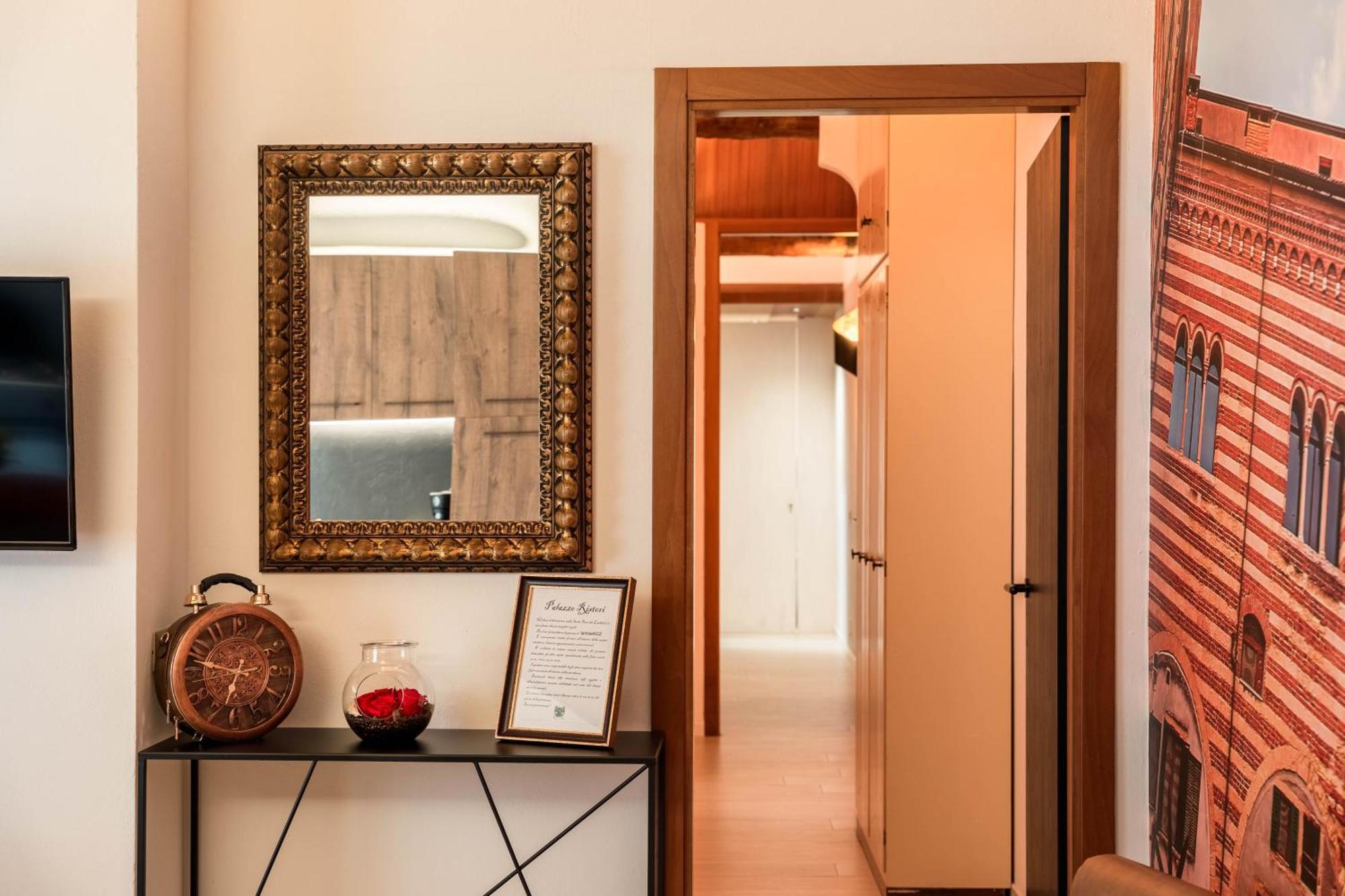 Palazzo Ristori Apartment Verona Bagian luar foto