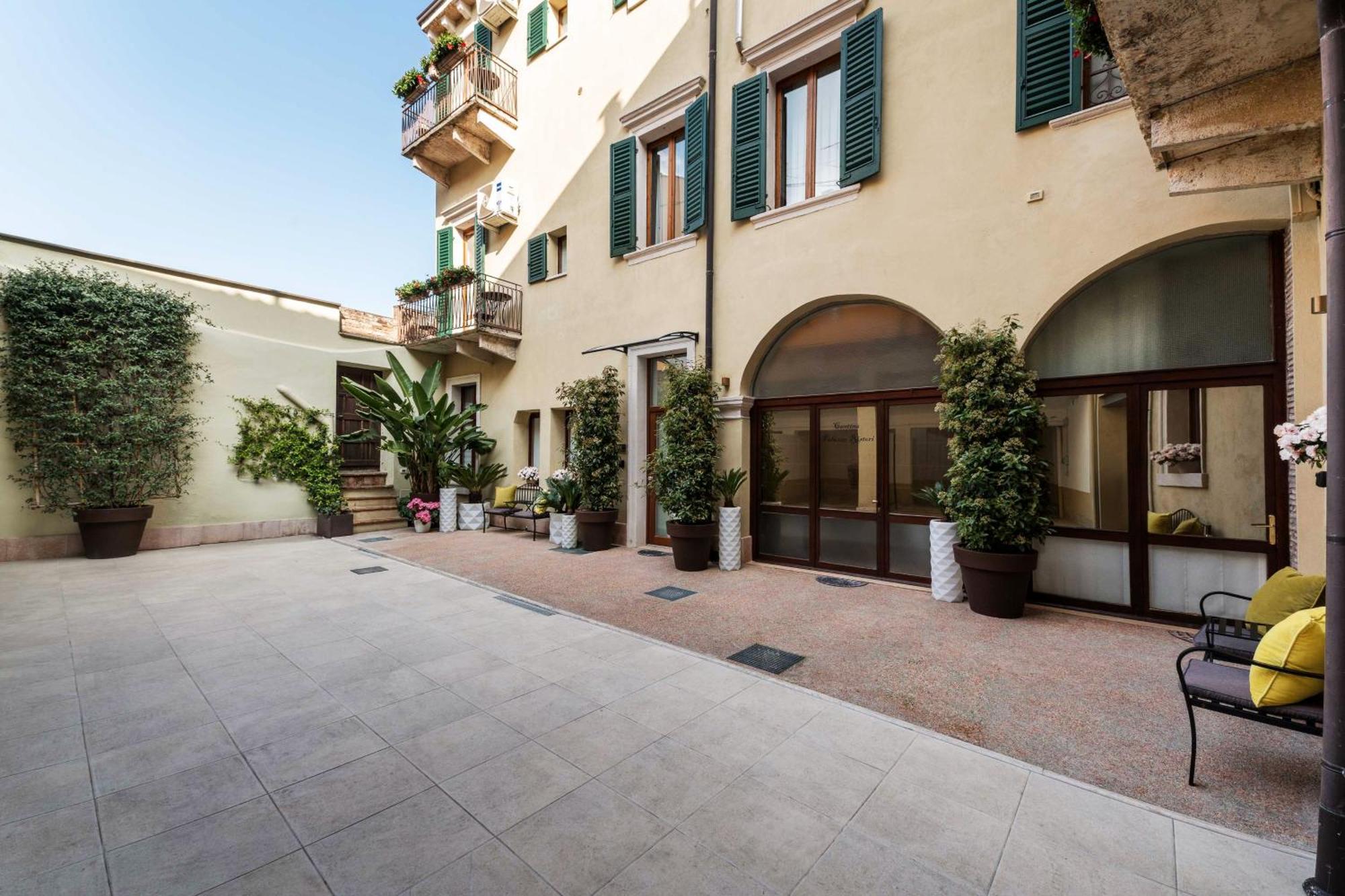 Palazzo Ristori Apartment Verona Bagian luar foto