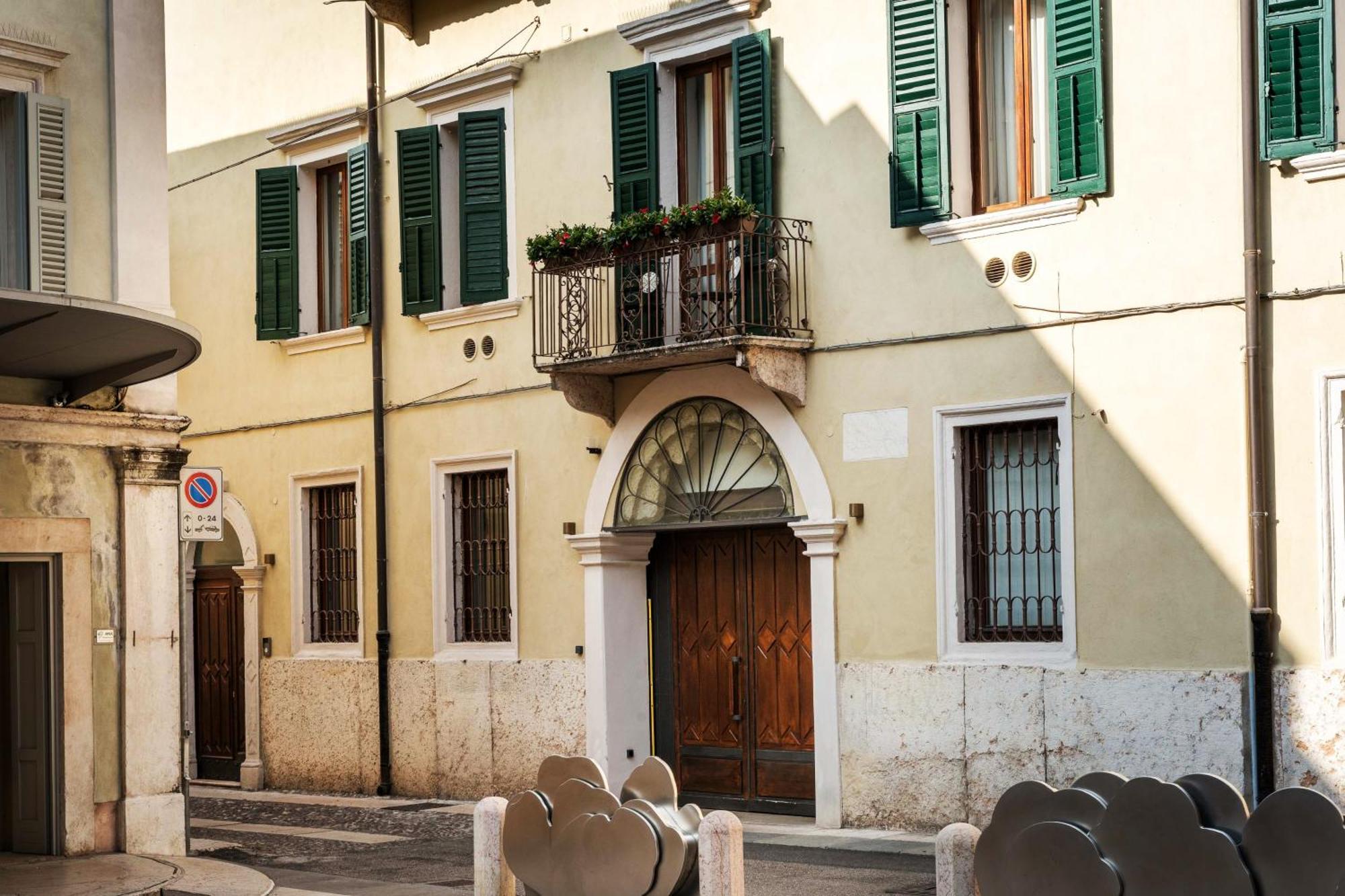 Palazzo Ristori Apartment Verona Bagian luar foto