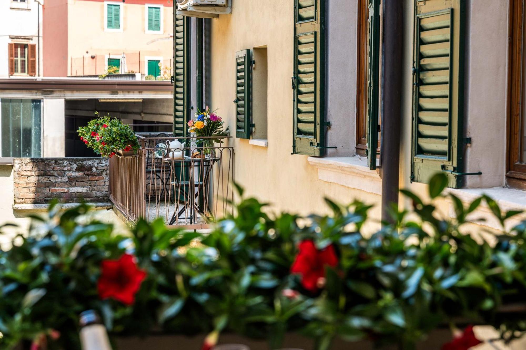Palazzo Ristori Apartment Verona Bagian luar foto