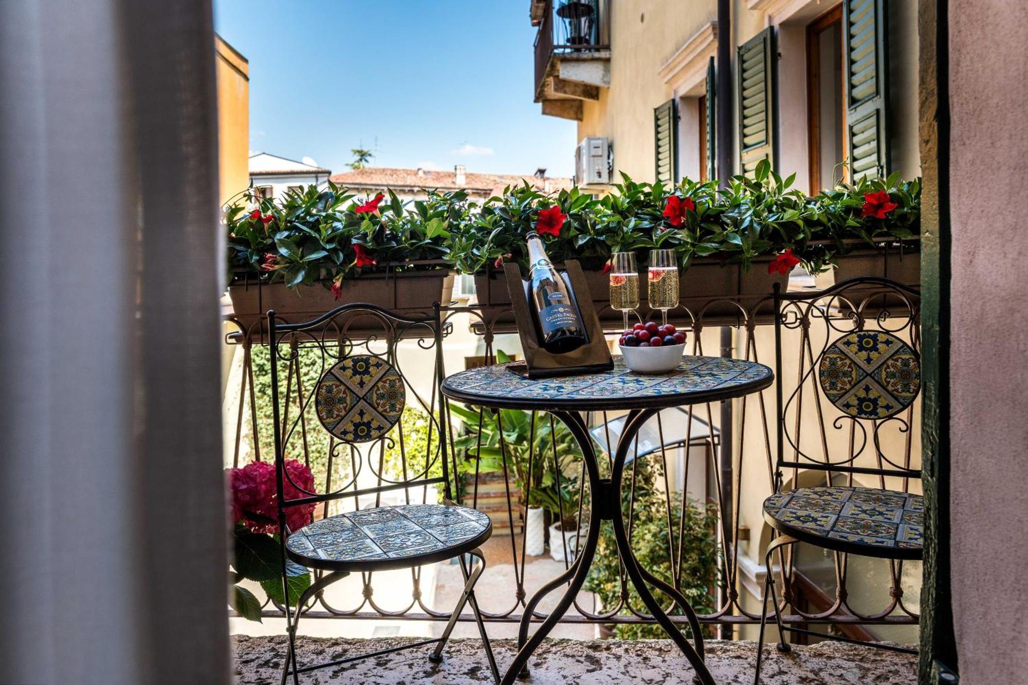 Palazzo Ristori Apartment Verona Bagian luar foto