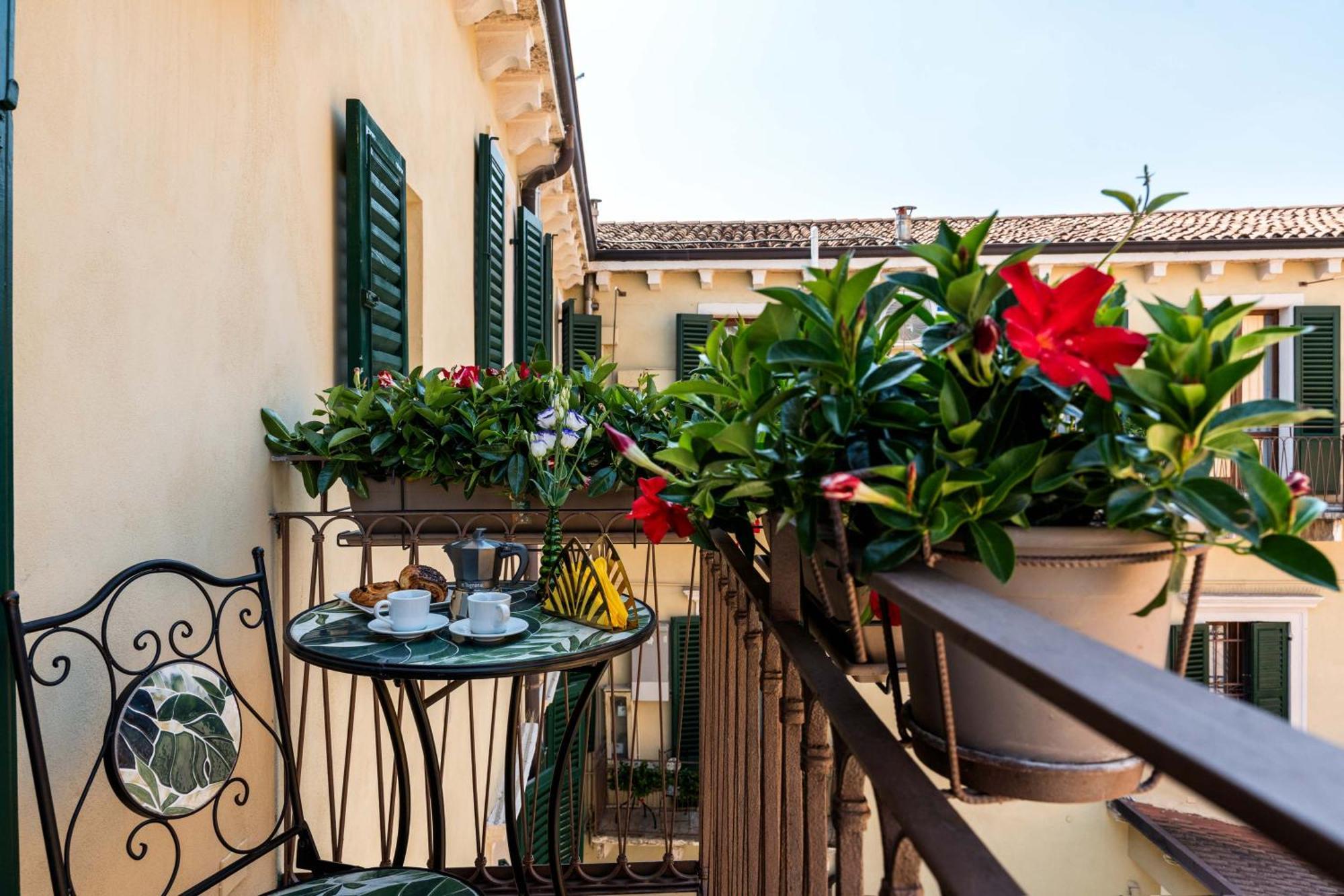 Palazzo Ristori Apartment Verona Bagian luar foto